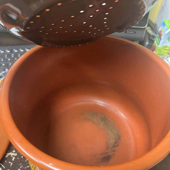 Vintage Orange Enamel Spaghetti Pasta Pot - Picture 4 of 4